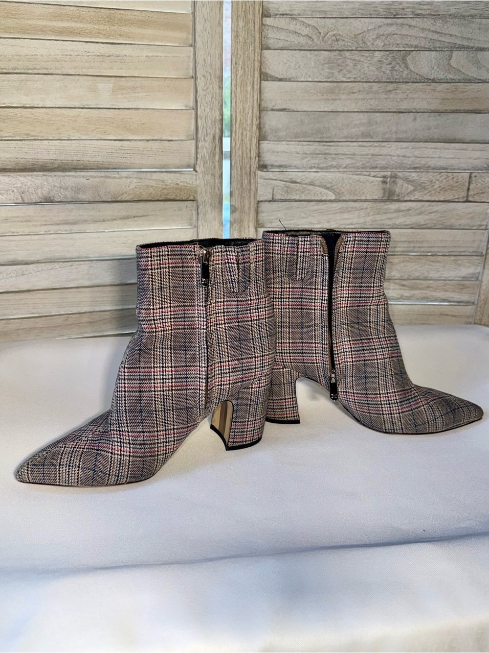 Sam Edelman Hilty Plaid Booties Pointed Toe Block Heel Ankle Boots Size 8/38 - Picture 4 of 5